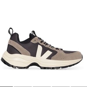 Veja Venturi low-top sneakers *brand new*